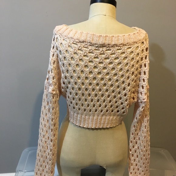Crop top sweater from LF Stores - Picture 3 of 3